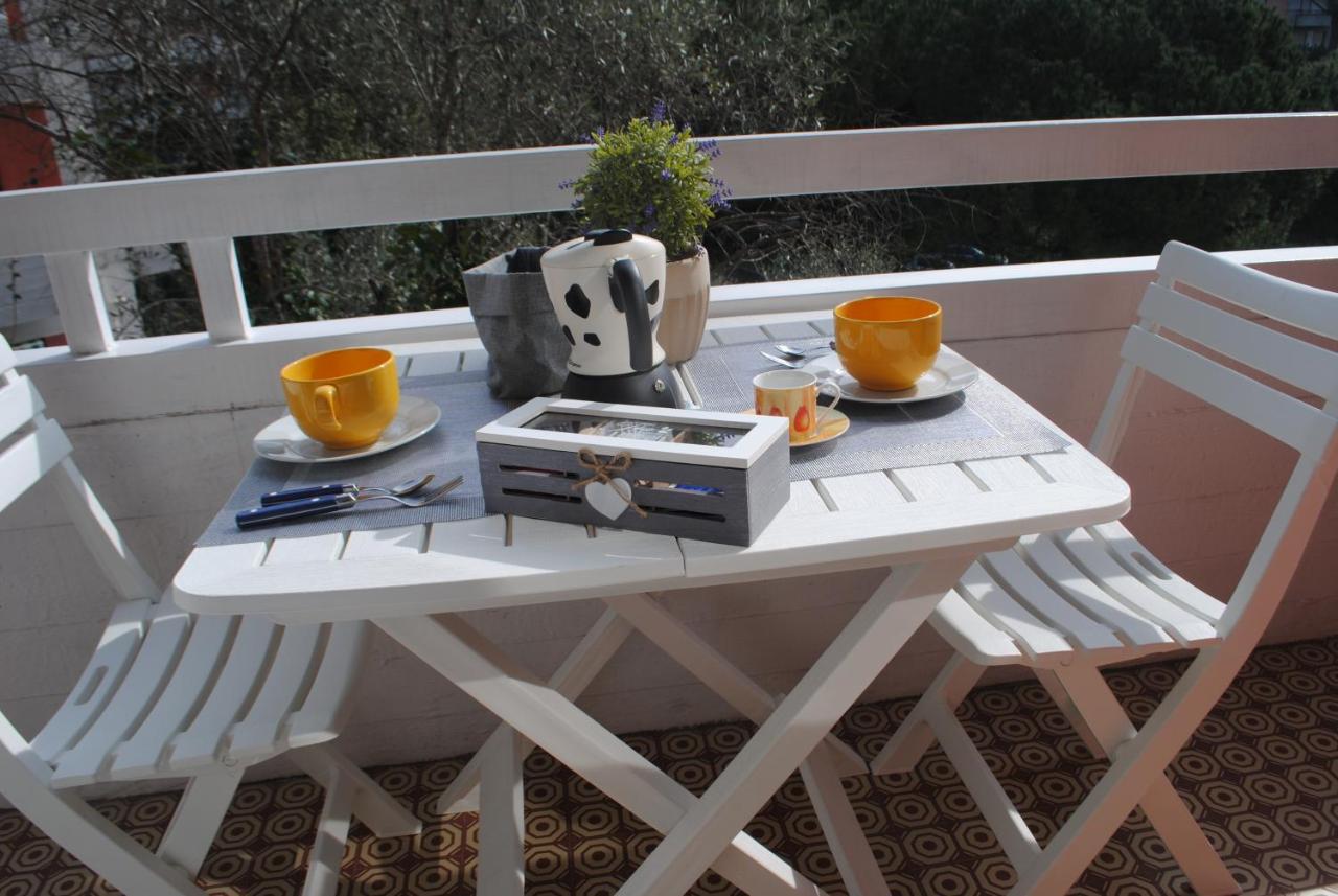 Raggio Di Sole - Pool, Tennis, Parking, Sea View & Relax Rapallo Bagian luar foto