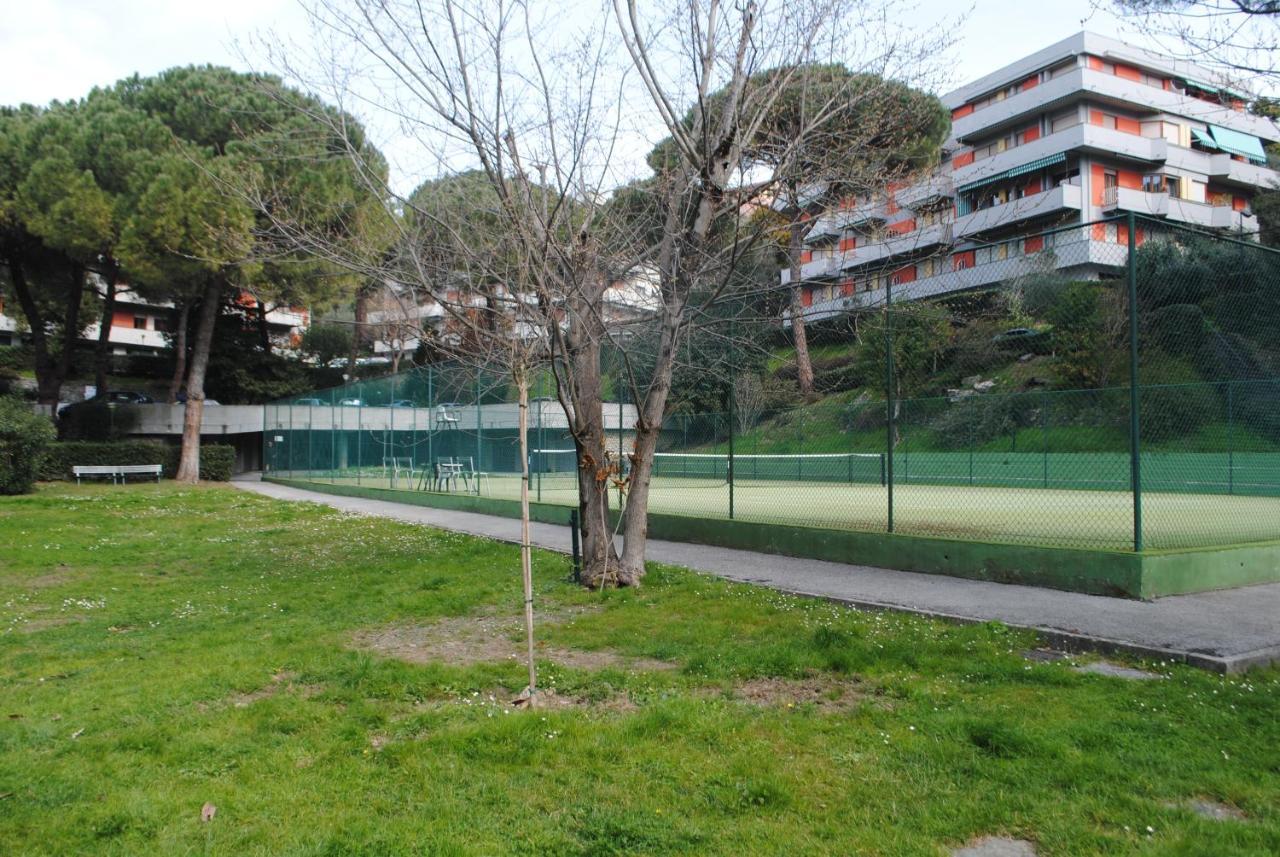 Raggio Di Sole - Pool, Tennis, Parking, Sea View & Relax Rapallo Bagian luar foto