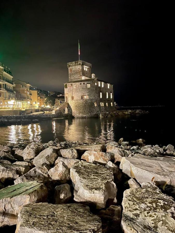 Raggio Di Sole - Pool, Tennis, Parking, Sea View & Relax Rapallo Bagian luar foto