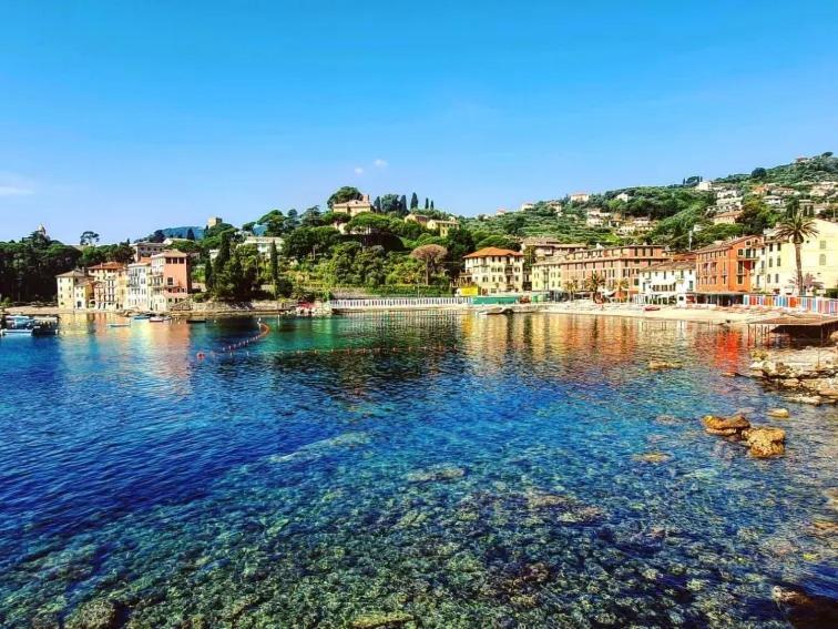 Raggio Di Sole - Pool, Tennis, Parking, Sea View & Relax Rapallo Bagian luar foto